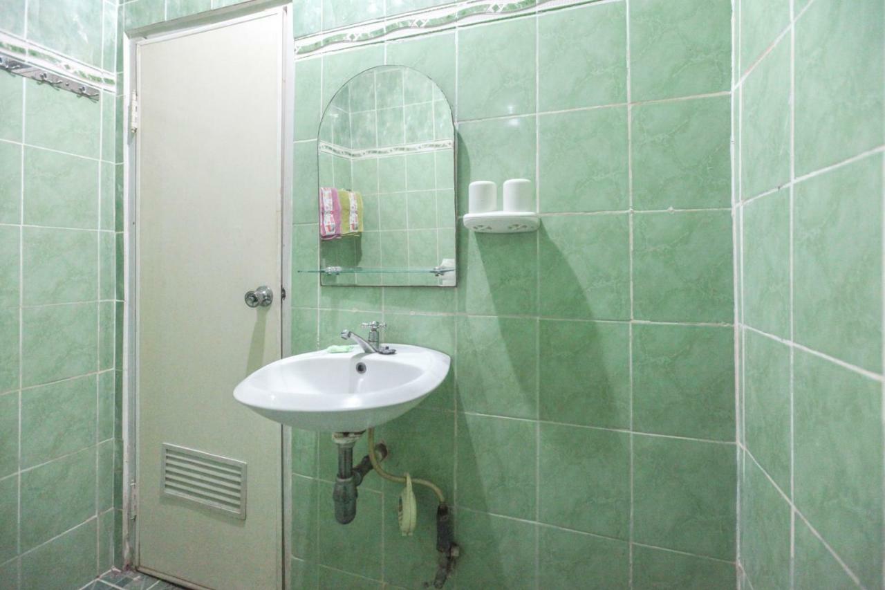 Lite Rooms Bogor Guest House Exterior foto